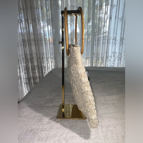 NWOT - Vintage Ivory White Macrame with Bamboo Handles - Picture 3 of 6